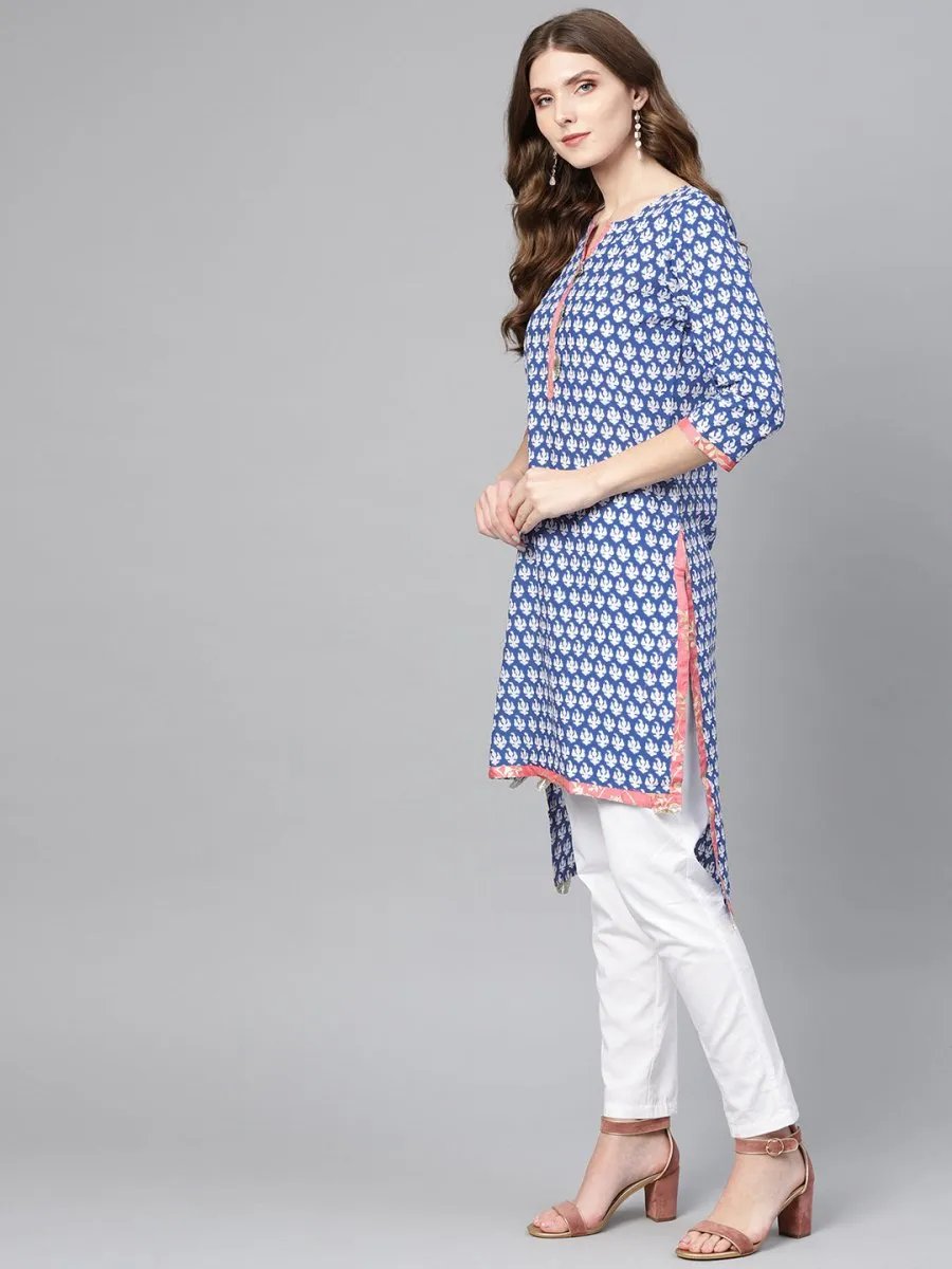 Ahalyaa Women Blue & White Printed High-Low Straight Kurta