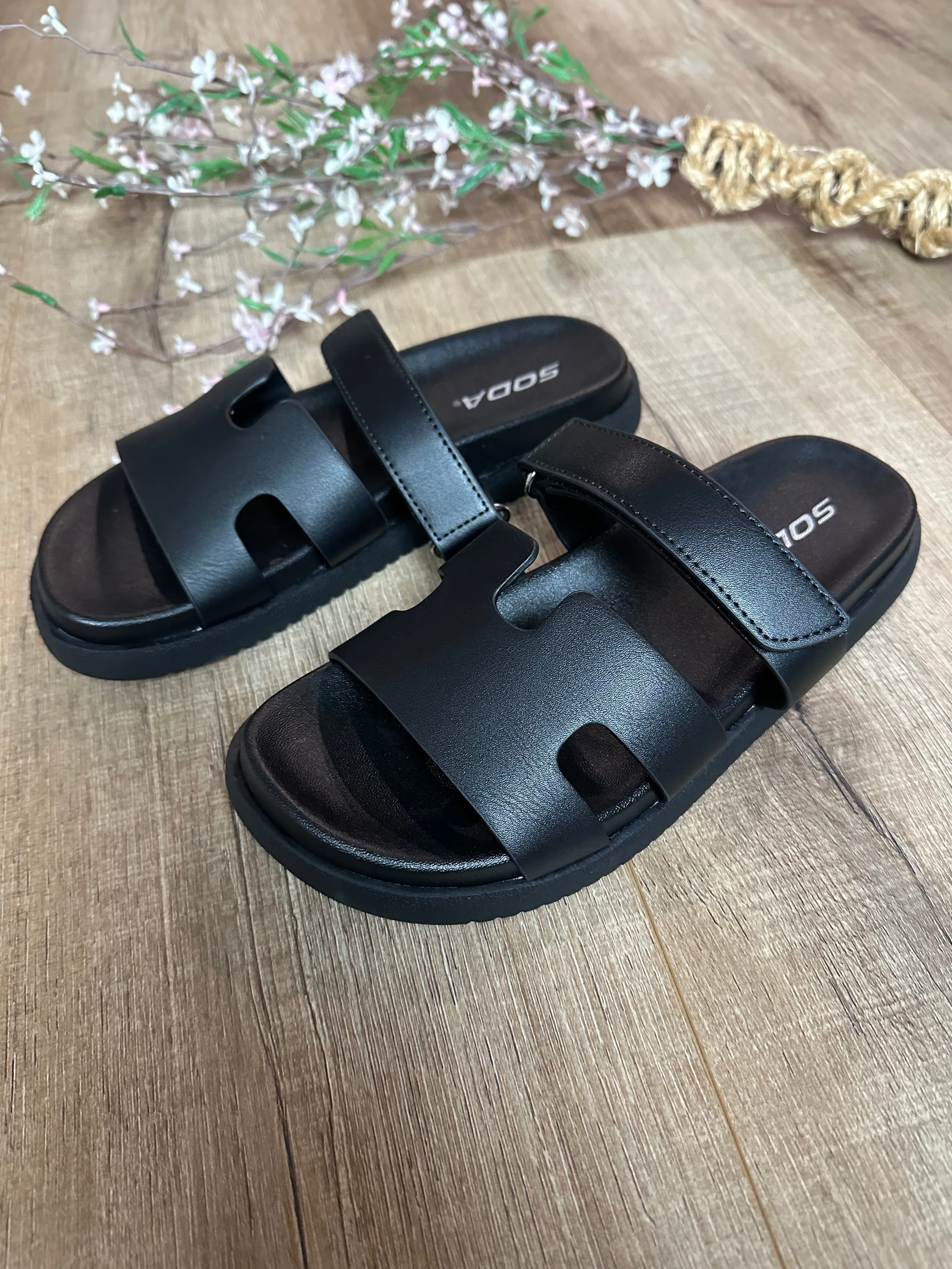 Bianca Slide Sandal (Soda)