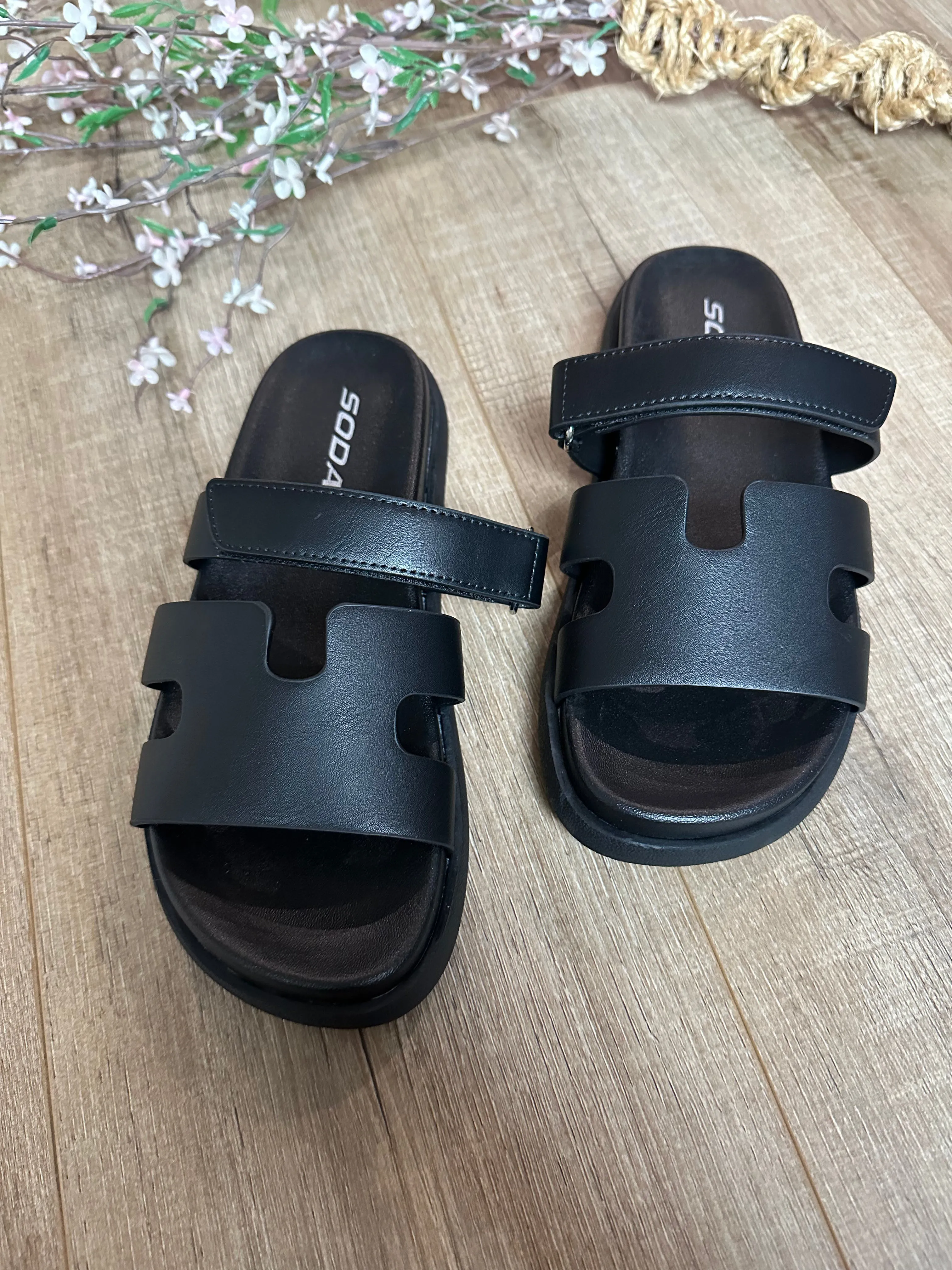 Bianca Slide Sandal (Soda)