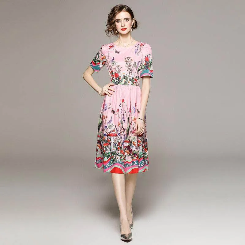 Floral-Patterned Short Sleeve Dress with Lining for a Youthful Look