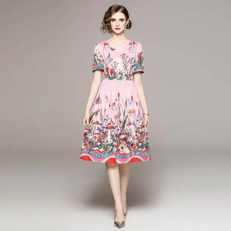 Floral-Patterned Short Sleeve Dress with Lining for a Youthful Look