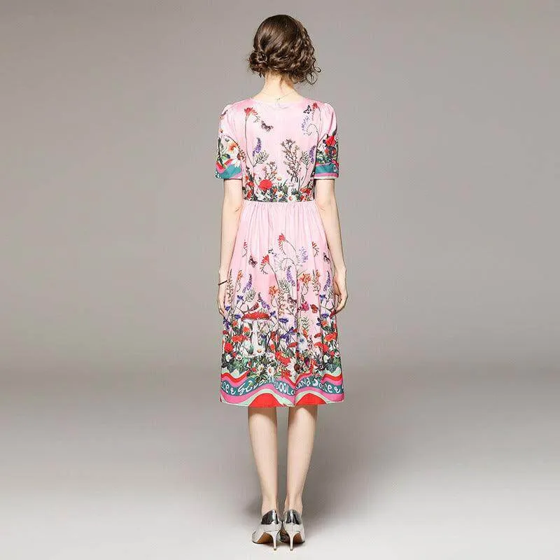 Floral-Patterned Short Sleeve Dress with Lining for a Youthful Look