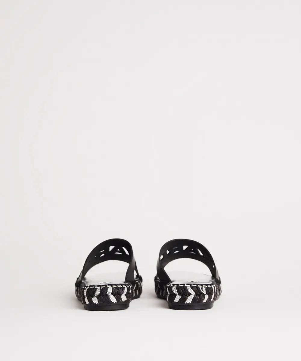 KARL LAGERFELD SOUK KARL CUT-OUT SLIDERS