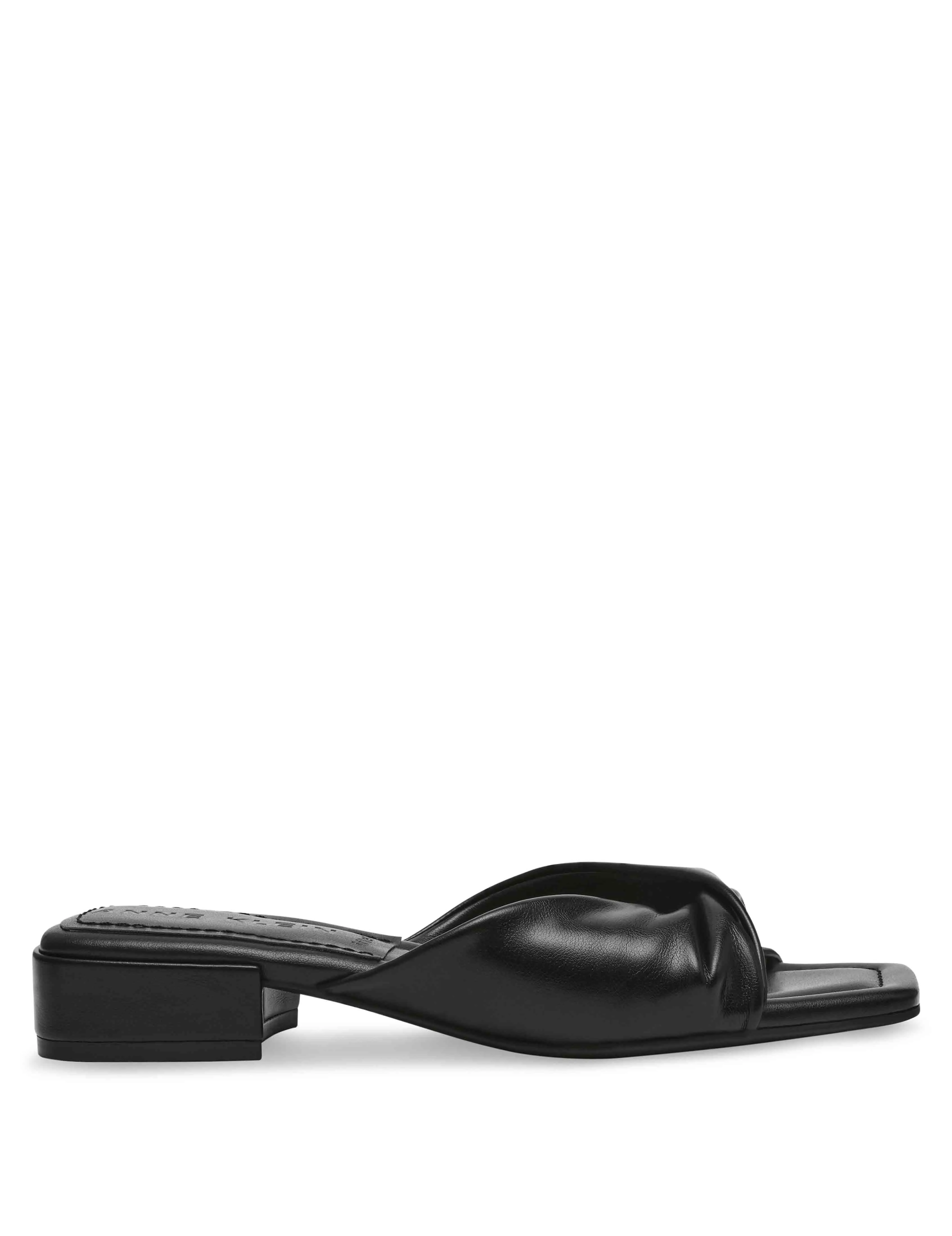 Lorena Sandal