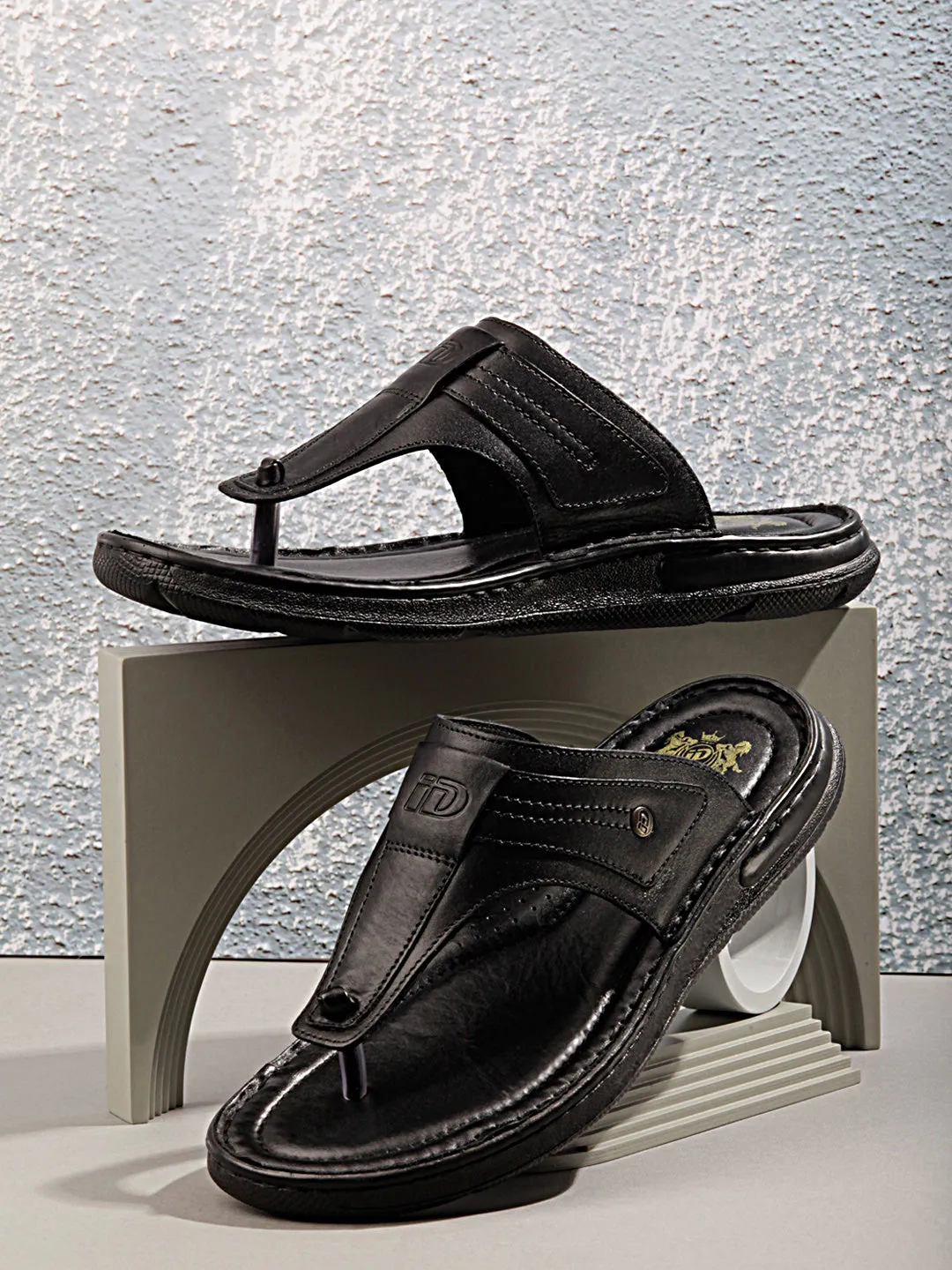 Men Black Sandal / Slipper (ID4217)