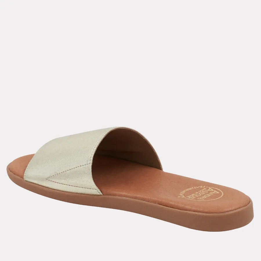 Paloma Leather Featherweights™ Sandal