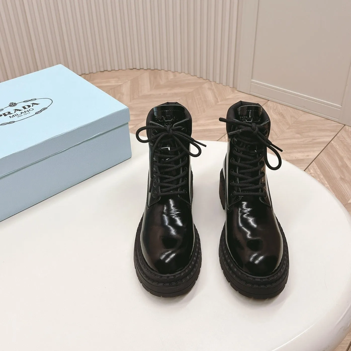 PRA LACE-UP BOOTS GLOSSY BLACK CALFSKIN