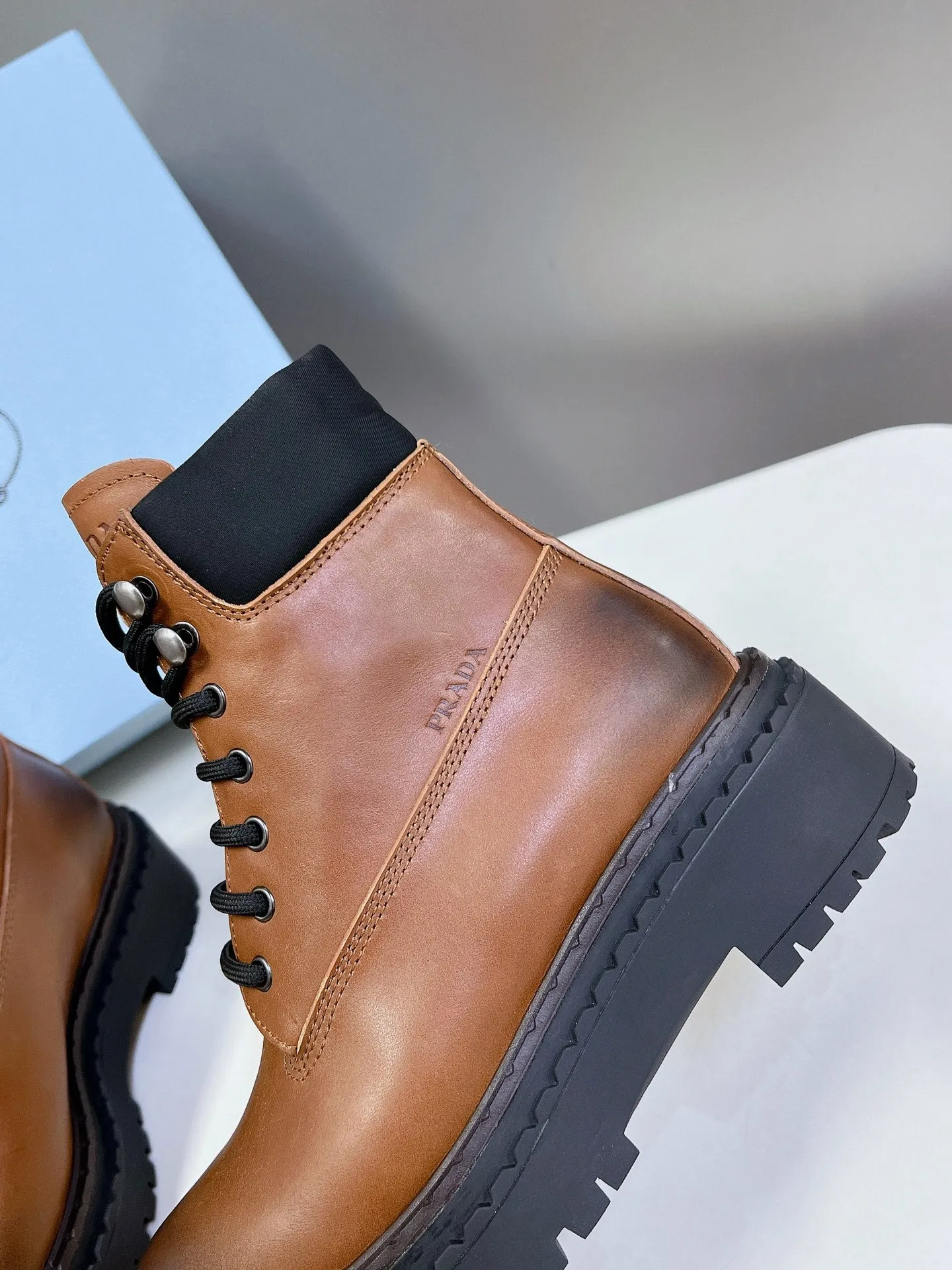 PRA LACE-UP BOOTS OMBRE CARAMEL CALFSKIN