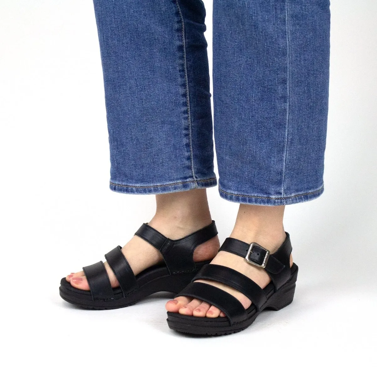 Sanita Sesso Womens Strappy Sandals In Black